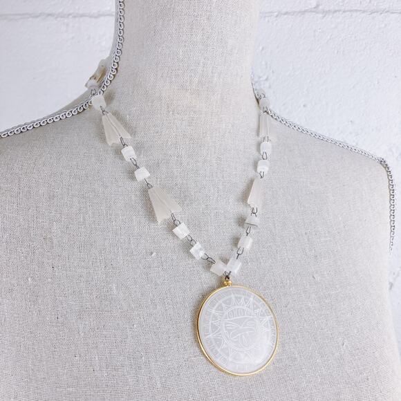 Vintage Aztec Sun Pendant Necklace, White Glass Silver Tone Metal Linked Beads - Picture 10 of 10